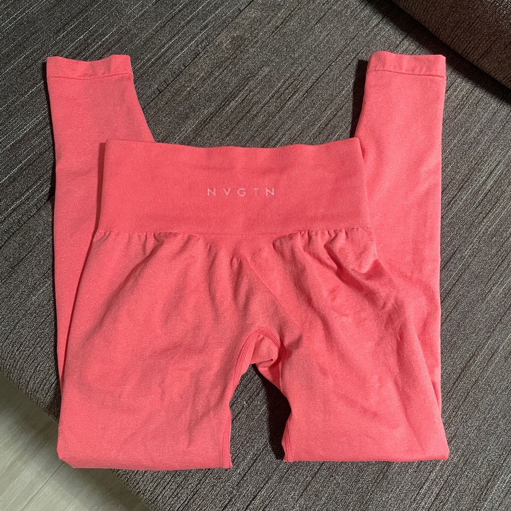 NVGTN NWOT Coral NV Seamless Leggings - Picture 2 of 3